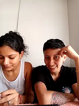 Mei and Gaby online show from March 7, 2026, 3:42 pm