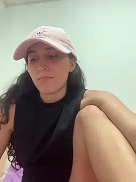 Snapshot of LatinDoll8 chatting on June 9, 2026, 2:12 am LatinDoll8 online show from June 9, 2026, 2:12 am