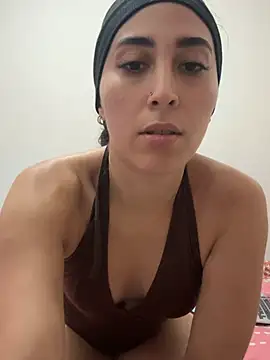 Snapshot of LatinDoll8 chatting on June 20, 2026, 10:45 pm LatinDoll8 online show from June 20, 2026, 10:45 pm