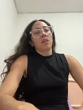 LatinDoll8 online show from July 8, 2026, 11:09 pm