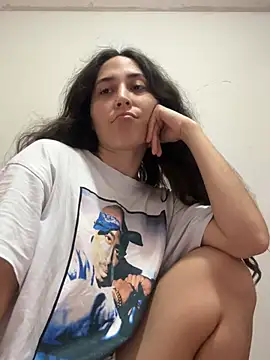 LatinDoll8 online show from July 19, 2026, 11:41 pm