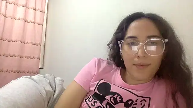 LatinDoll8 online show from July 28, 2026, 10:09 pm