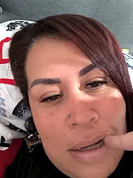 Snapshot of Natymendoza998 chatting on February 8, 2026, 10:02 pm Natymendoza998 online show from February 8, 2026, 10:02 pm