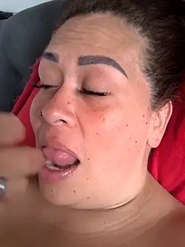 Snapshot of Natymendoza998 chatting on March 15, 2026, 6:47 pm Natymendoza998 online show from March 15, 2026, 6:47 pm