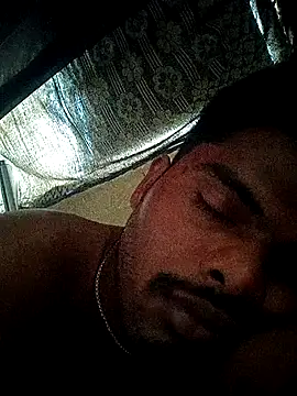 Snapshot of Anji8639 chatting on August 2, 2026, 6:01 am Anji8639 online show from August 2, 2026, 6:01 am