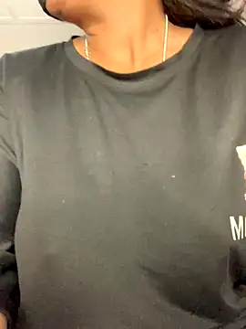 Snapshot of missmisha01 chatting on December 23, 2025, 2:42 am missmisha01 online show from December 23, 2025, 2:42 am