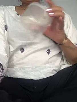 Snapshot of missmisha01 chatting on January 9, 2026, 2:53 pm missmisha01 online show from January 9, 2026, 2:53 pm