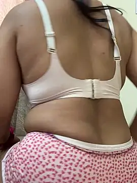 missmisha01 online show from July 7, 2026, 6:47 am