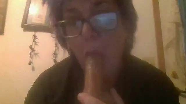 Snapshot of becky1111 chatting on June 19, 2026, 3:00 am becky1111 online show from June 19, 2026, 3:00 am