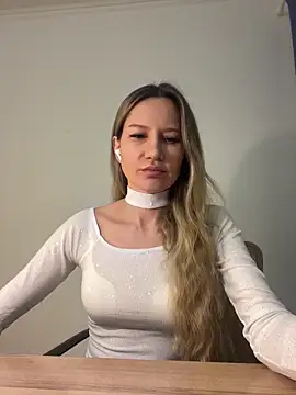 1Moonlight1 online show from March 27, 2026, 6:51 pm