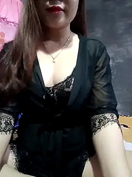 lanahotvn online show from March 12, 2026, 5:52 pm