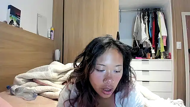 heavenngirlyy444 online show from January 11, 2026, 7:24 am