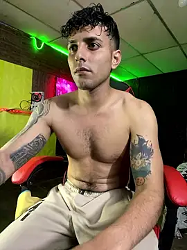 Snapshot of JustynAle2025 chatting on January 11, 2026, 3:55 am JustynAle2025 online show from January 11, 2026, 3:55 am