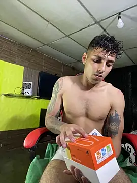 Snapshot of JustynAle2025 chatting on February 26, 2026, 11:15 pm JustynAle2025 online show from February 26, 2026, 11:15 pm