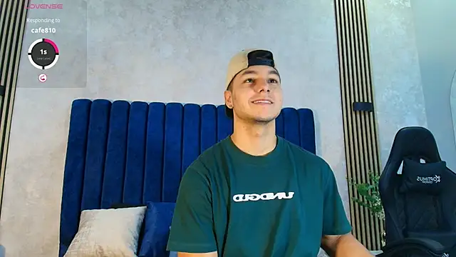 Noah Clarkk online show from May 18, 2026, 5:41 pm