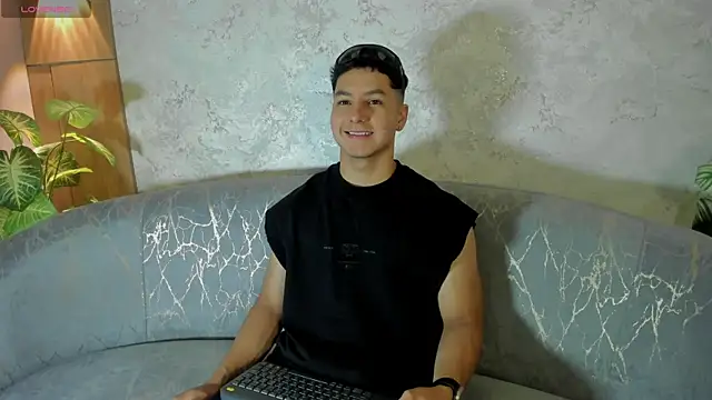 Noah Clarkk online show from June 27, 2026, 4:01 pm