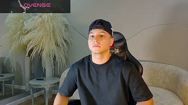 Noah Clarkk online show from July 1, 2026, 5:34 pm