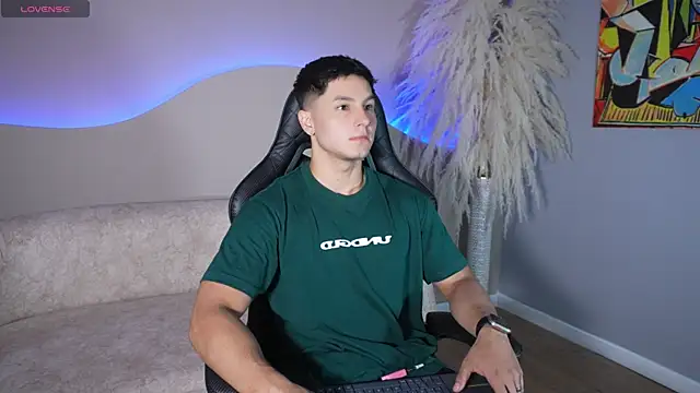 Noah Clarkk online show from July 7, 2026, 5:39 pm