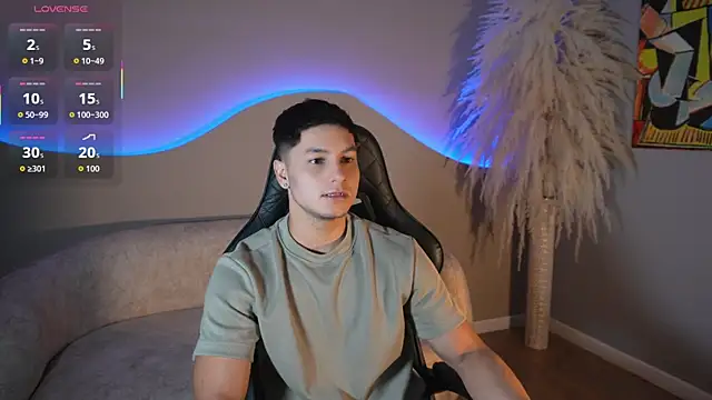 Noah Clarkk online show from July 16, 2026, 5:41 pm