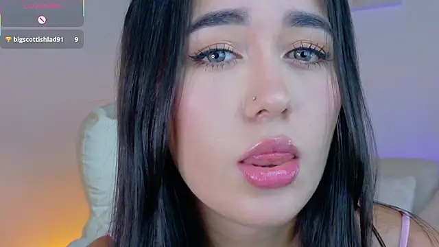 Snapshot of emmy_candy_18 chatting on July 3, 2026, 12:17 am emmy candy 18 online show from July 3, 2026, 12:17 am