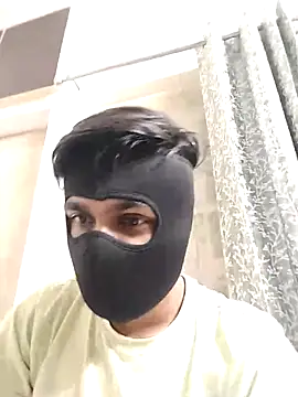 Snapshot of Urdreamboi20 chatting on December 18, 2025, 1:50 pm Urdreamboi20 online show from December 18, 2025, 1:50 pm