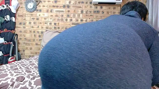 AFRICANBOOTYLICIOUS online show from July 13, 2026, 8:06 am