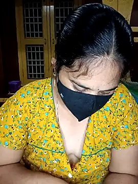 maduri   online show from February 22, 2026, 5:00 pm