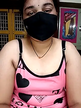 Snapshot of maduri__ chatting on April 4, 2026, 11:57 pm maduri online show from April 4, 2026, 11:57 pm