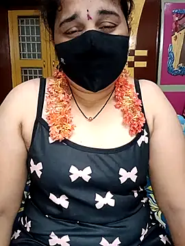 Snapshot of maduri__ chatting on April 8, 2026, 2:28 pm maduri online show from April 8, 2026, 2:28 pm
