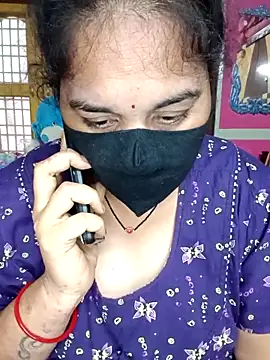 Snapshot of maduri__ chatting on April 19, 2026, 10:25 am maduri online show from April 19, 2026, 10:25 am