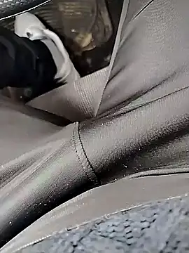 BHugo85269 online show from February 4, 2026, 11:05 am