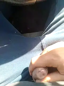 BHugo85269 online show from March 18, 2026, 8:50 am