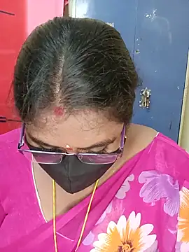 Snapshot of sirisha__9 chatting on May 15, 2026, 11:34 pm sirisha 9 online show from May 15, 2026, 11:34 pm