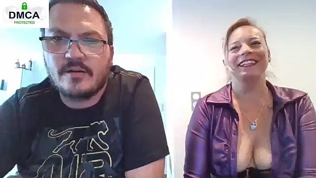 Miss-Chupagirly online show from May 18, 2026, 11:49 am