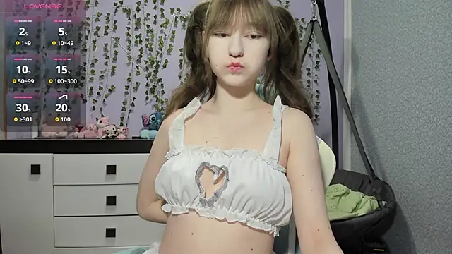 Snapshot of Yoonhee_ki chatting on June 7, 2026, 6:33 pm Yoonhee ki online show from June 7, 2026, 6:33 pm