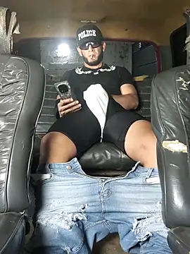 PIGHIGHDIRTY p0 online show from March 17, 2026, 5:33 am