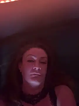 Snapshot of HotMilfLily chatting on December 20, 2025, 11:39 am HotMilfLily online show from December 20, 2025, 11:39 am