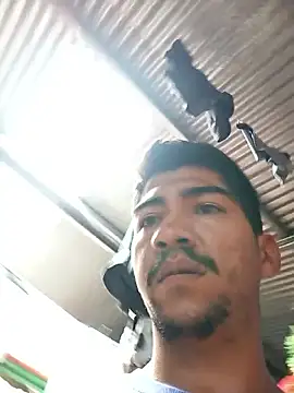 Snapshot of MR_OSMAR chatting on December 20, 2025, 5:42 pm MR OSMAR online show from December 20, 2025, 5:42 pm