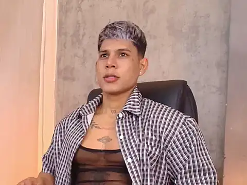 oruz stud online show from March 14, 2026, 3:50 pm