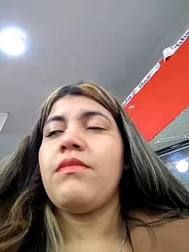Snapshot of Ivy_enjoy chatting on May 21, 2026, 5:42 pm Ivy enjoy online show from May 21, 2026, 5:42 pm