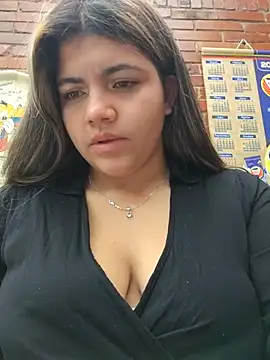 Snapshot of Ivy_enjoy chatting on July 7, 2026, 5:06 pm Ivy enjoy online show from July 7, 2026, 5:06 pm