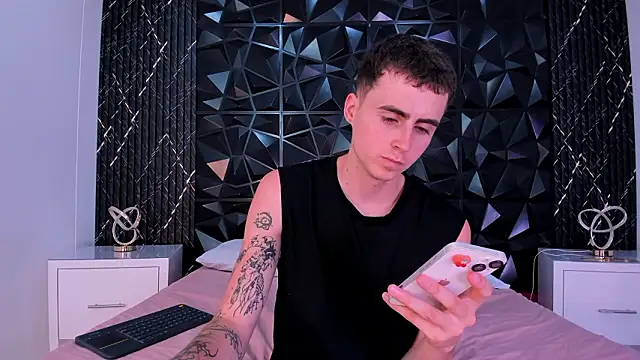 SpaceBoy1 online show from March 11, 2026, 9:10 pm