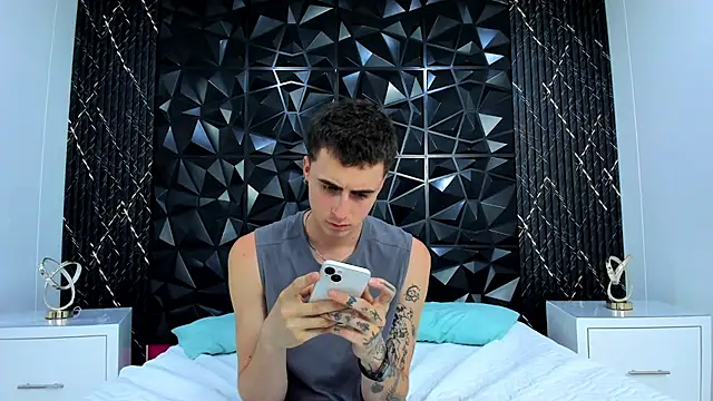 SpaceBoy1 online show from March 17, 2026, 9:18 pm