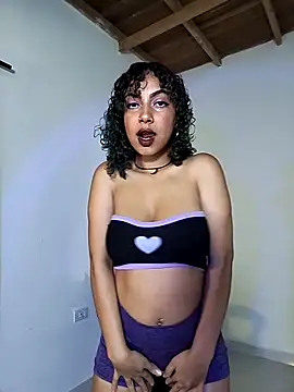 Conejita lis online show from April 22, 2026, 5:32 am