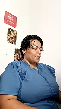 Snapshot of Hey_diane chatting on January 9, 2026, 12:08 pm Hey diane online show from January 9, 2026, 12:08 pm