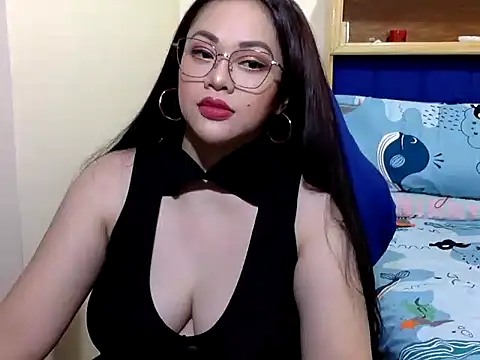 Snapshot of celine_margo chatting on June 17, 2026, 5:10 am celine margo online show from June 17, 2026, 5:10 am