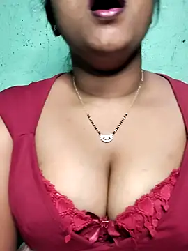 Snapshot of Eashita_01 chatting on February 13, 2026, 9:27 am Eashita 01 online show from February 13, 2026, 9:27 am