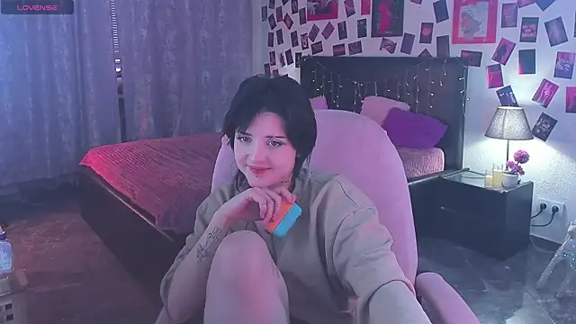 SarahShelby online show from February 12, 2026, 11:27 am