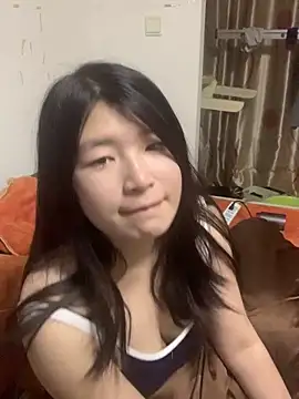 Snapshot of Luozhiqi520 chatting on December 19, 2025, 4:25 pm Luozhiqi520 online show from December 19, 2025, 4:25 pm