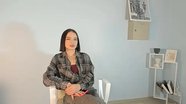 BrittnyRodney online show from December 21, 2025, 7:37 am